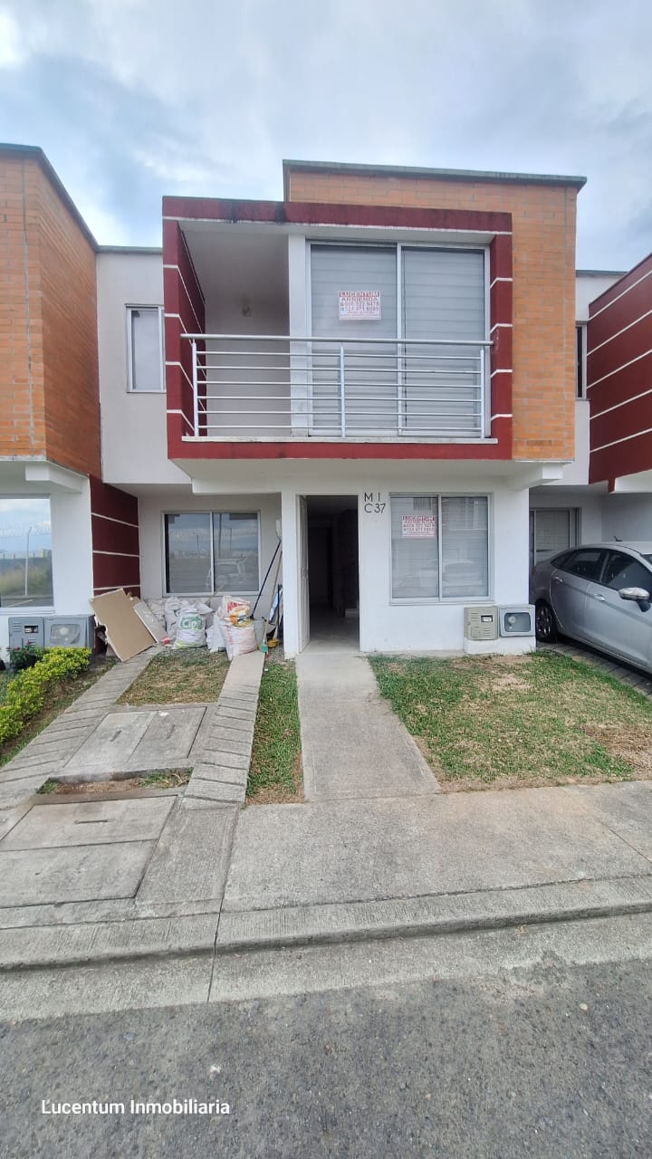 🏡 Casa Dúplex en Galicia Pereira | 5 Habitaciones, Moderna, Alta Valorización y Excelente Ubicación